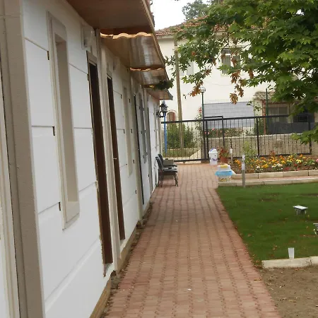 Otel Ipsos 3*